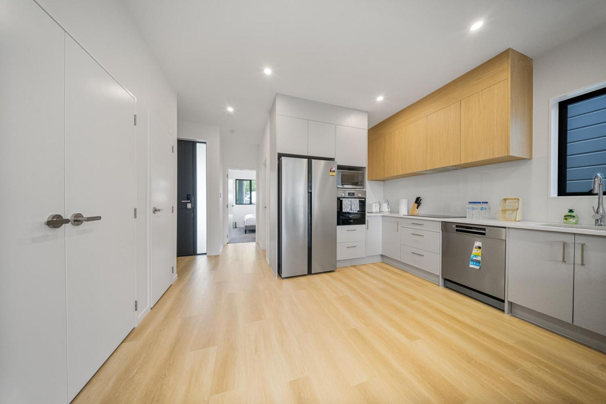 West Harbour Modern 4-Bedroom Retreat Auckland Exterior photo